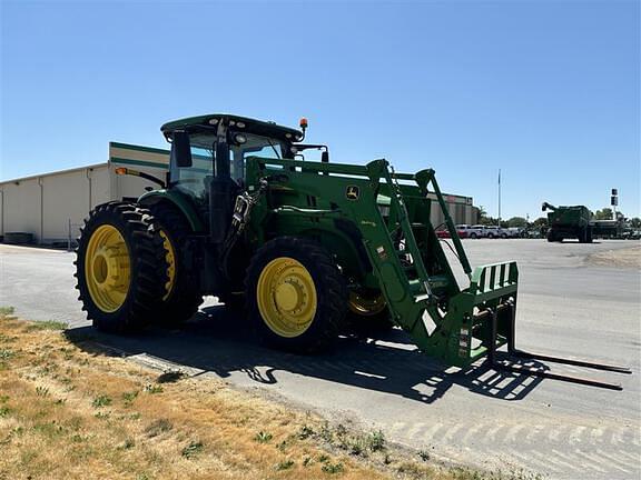 Image of John Deere 7230R equipment image 1