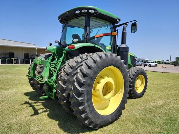 Image of John Deere 7230R equipment image 4