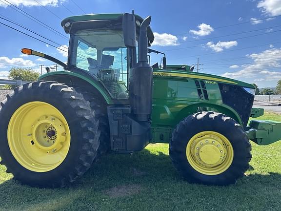 Image of John Deere 7230R equipment image 3