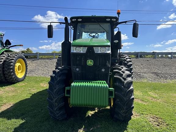 Image of John Deere 7230R equipment image 2