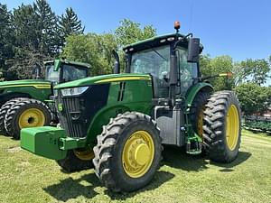 2019 John Deere 7230R Image