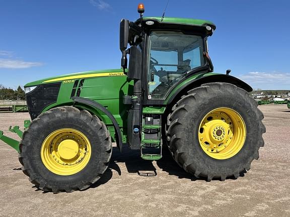 Image of John Deere 7270R equipment image 1