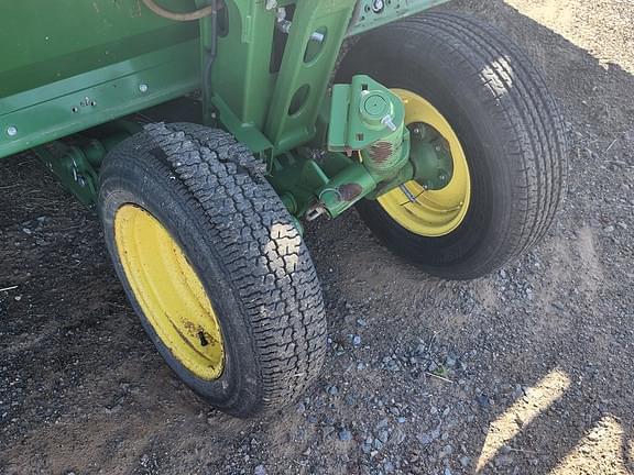 Image of John Deere 735D equipment image 4