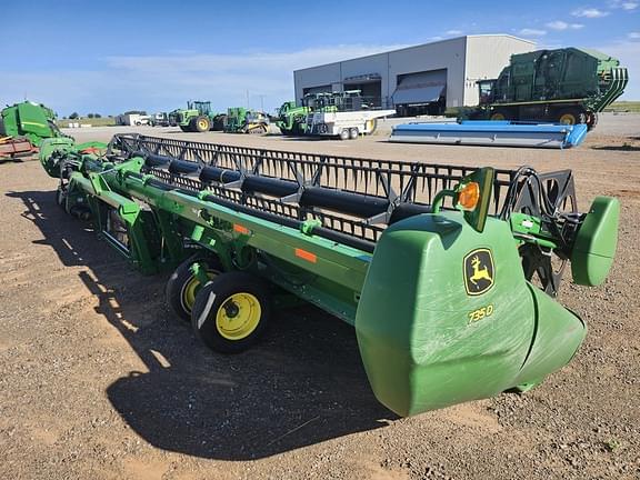 Image of John Deere 735D equipment image 2