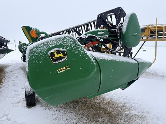 Image of John Deere 735D equipment image 2