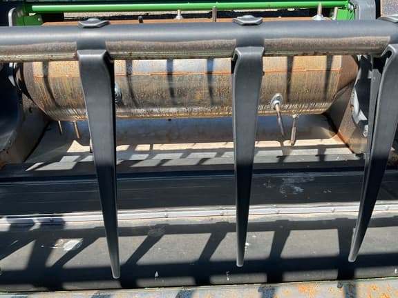 Image of John Deere 735D equipment image 2