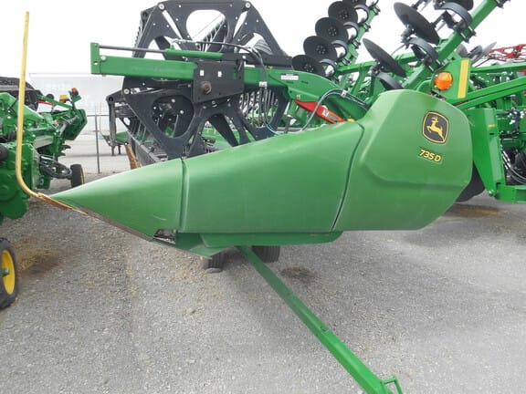 Main image John Deere 735D