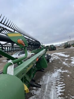 2019 John Deere 735FD Equipment Image0