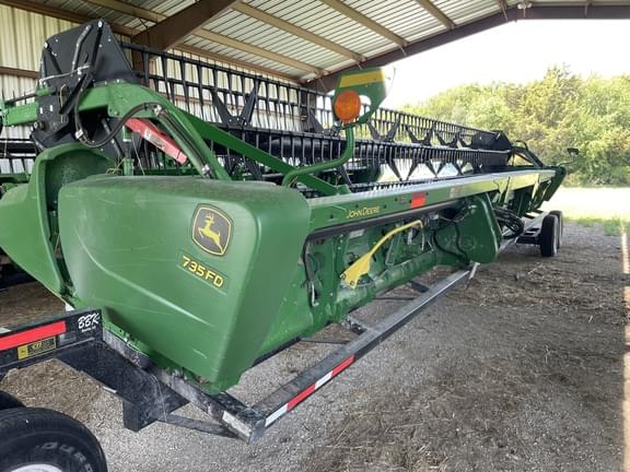 Image of John Deere 735FD equipment image 3
