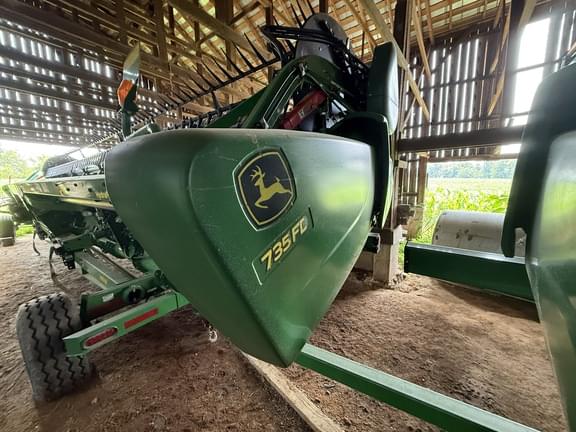 Image of John Deere 735FD equipment image 2