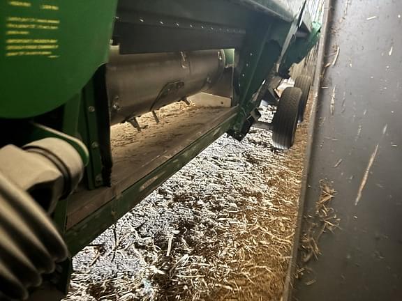 Image of John Deere 735FD equipment image 2