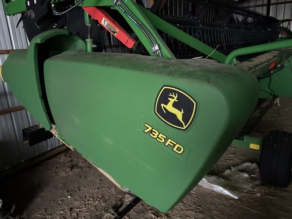 2019 John Deere 735FD Equipment Image0