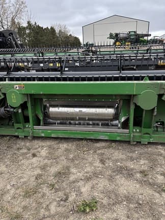 Image of John Deere 735FD equipment image 2