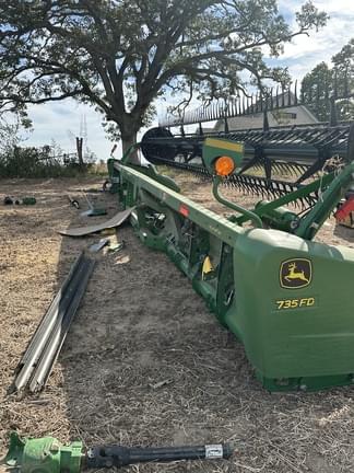 Image of John Deere 735FD equipment image 3