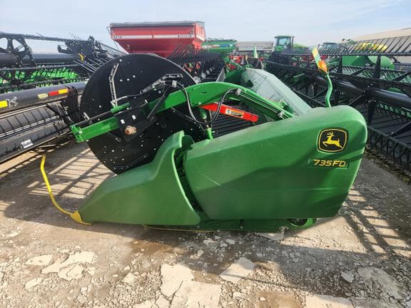 Image of John Deere 735FD equipment image 1