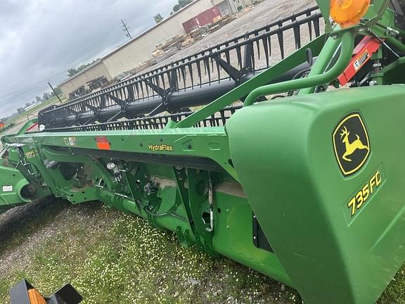 Image of John Deere 735FD equipment image 4