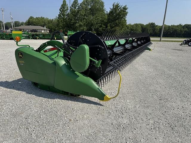 Image of John Deere 735FD equipment image 2