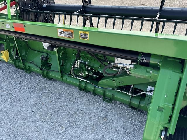 Image of John Deere 735FD equipment image 4