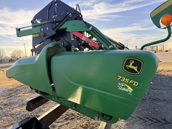Image of John Deere 735FD Primary image