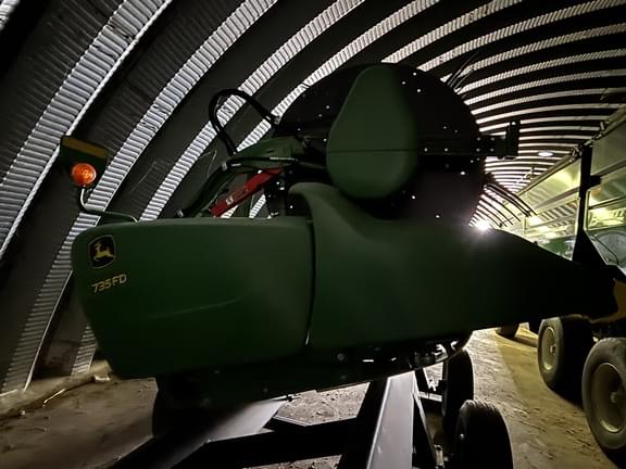 Image of John Deere 735FD equipment image 2