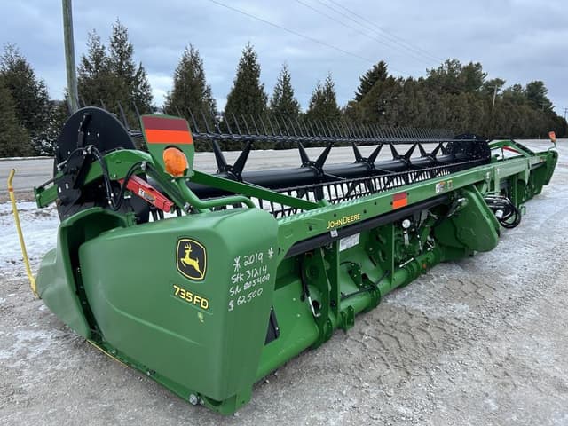 Image of John Deere 735FD equipment image 2