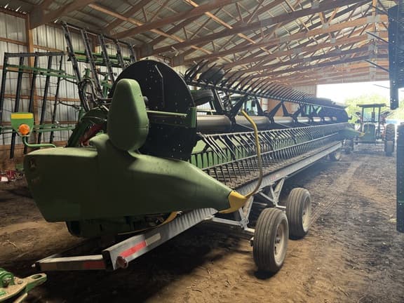 Image of John Deere 735FD equipment image 4