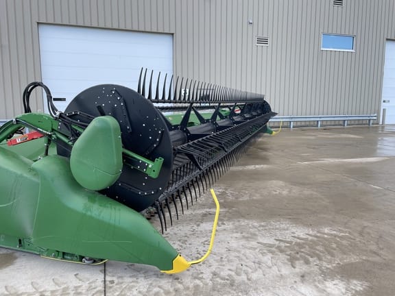 2019 John Deere 735FD Equipment Image0