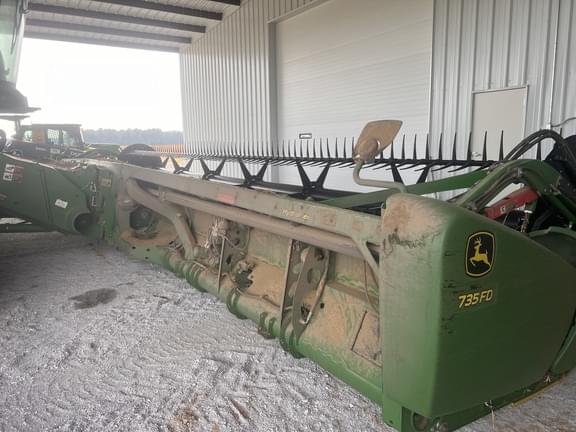 Image of John Deere 735FD equipment image 3