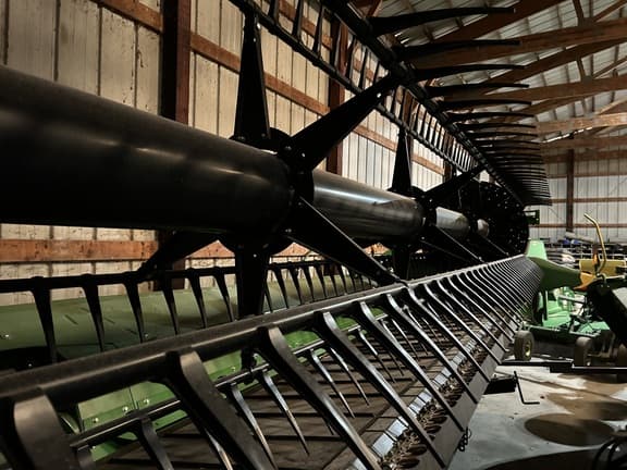 Image of John Deere 735FD equipment image 3