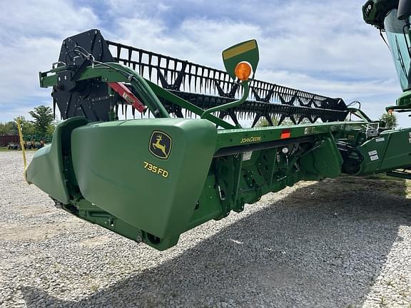 Image of John Deere 735FD equipment image 1