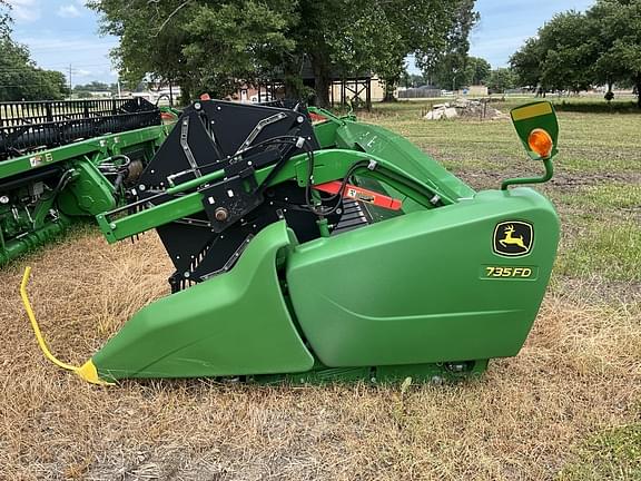 Image of John Deere 735FD equipment image 2