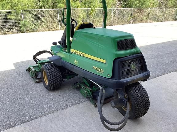 Image of John Deere 7400A equipment image 4