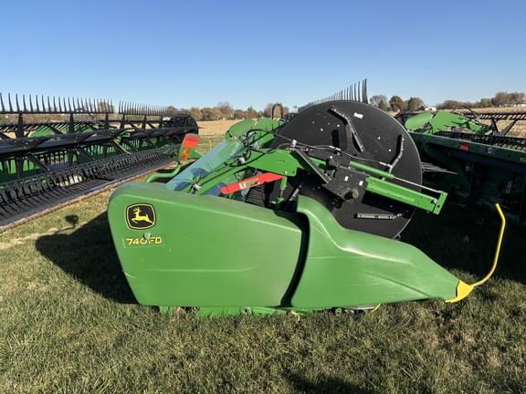 Image of John Deere 740FD equipment image 2