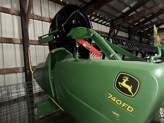 Image of John Deere 740FD equipment image 2