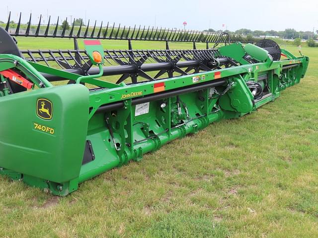 Image of John Deere 740FD equipment image 2
