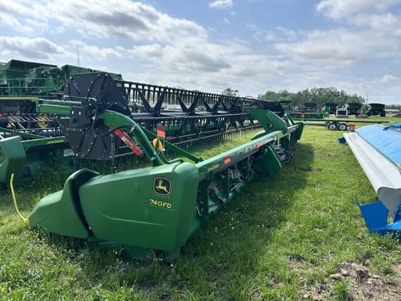 Image of John Deere 740FD equipment image 2