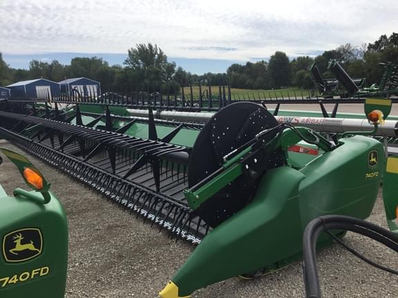 Image of John Deere 740FD equipment image 1