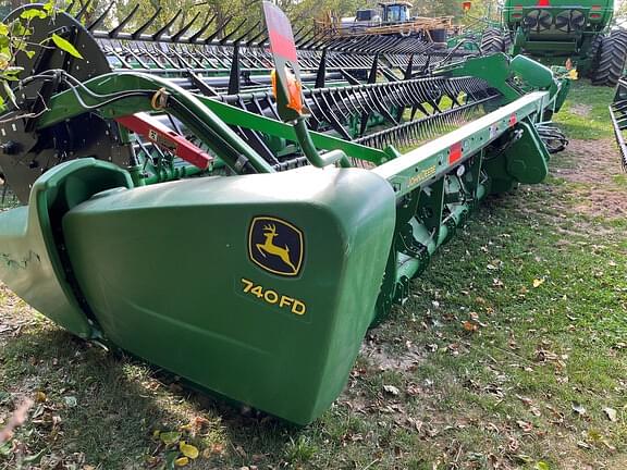 Image of John Deere 740FD equipment image 2