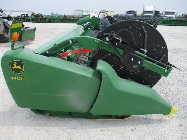 Image of John Deere 740FD equipment image 3