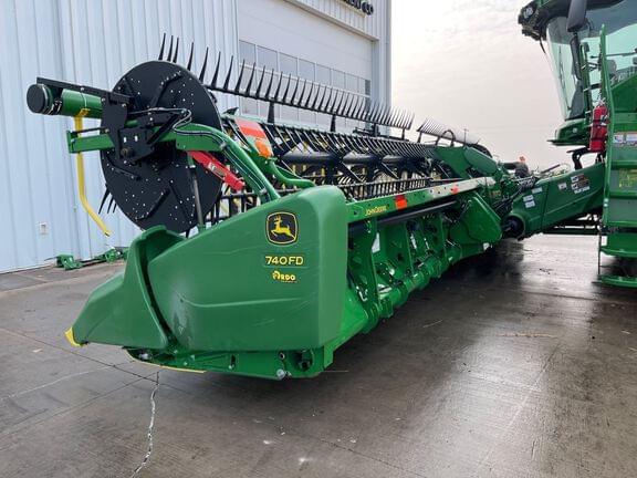 Image of John Deere 740FD equipment image 2