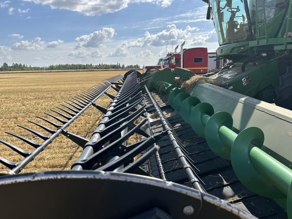 Image of John Deere 740FD equipment image 2