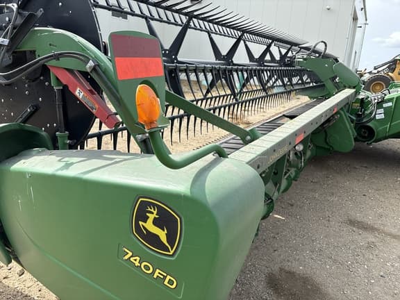 Image of John Deere 740FD equipment image 3