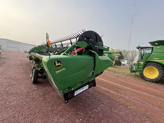 Image of John Deere 740FD equipment image 3