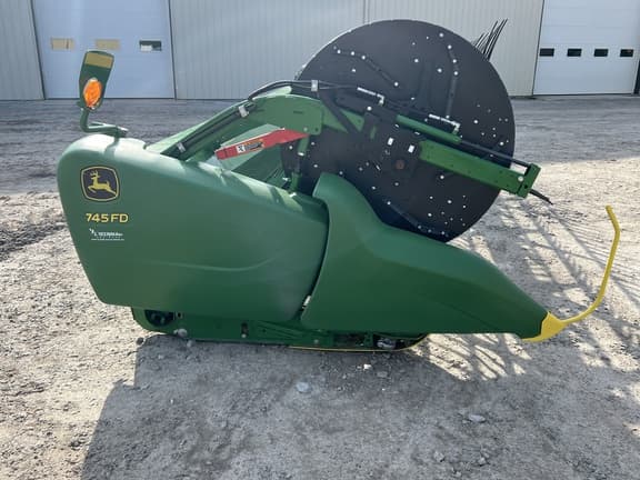 Image of John Deere 745FD equipment image 1