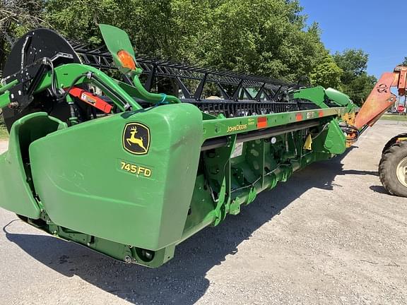 Image of John Deere 745FD equipment image 3