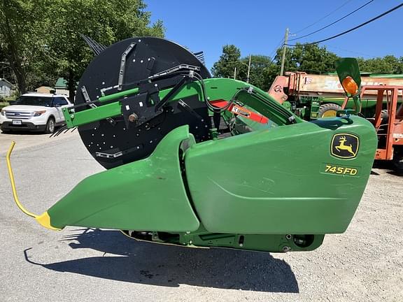 Image of John Deere 745FD equipment image 4