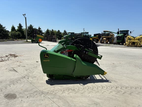 Image of John Deere 745FD equipment image 3