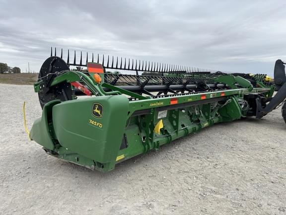 Image of John Deere 745FD equipment image 2