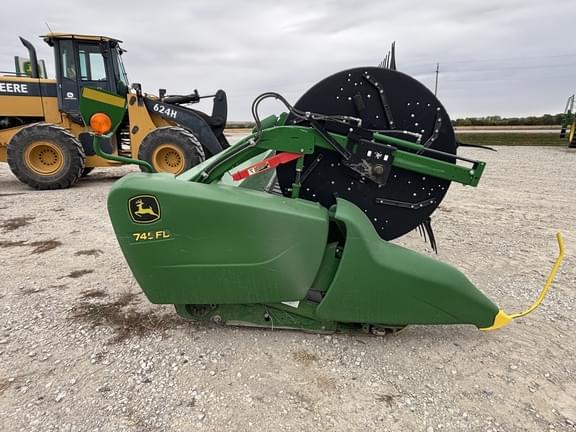 Image of John Deere 745FD equipment image 4