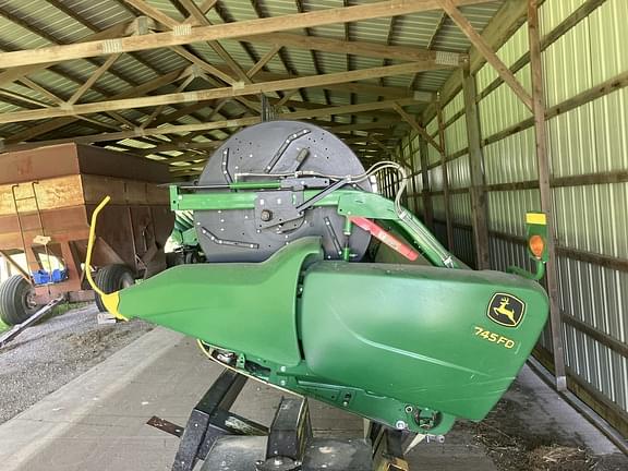 Image of John Deere 745FD equipment image 2